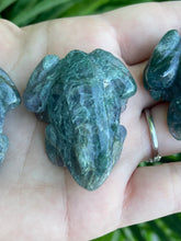 Load image into Gallery viewer, Moss Agate Frogs
